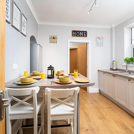 38 Ashville Avenue Ferienhaus *